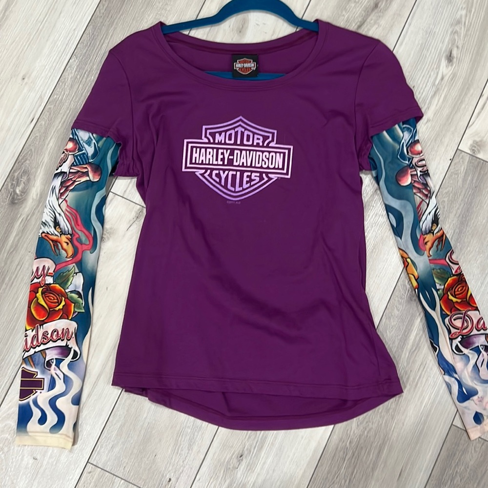 Harley Davidson gorgeous t with tattoo sleeves in violet with lots of color